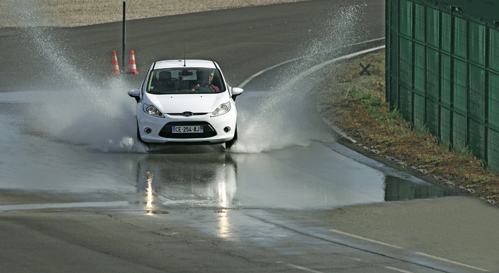 Test opon całorocznych w rozmiarze 175/65 R14: czy są gotowe na wszystko?