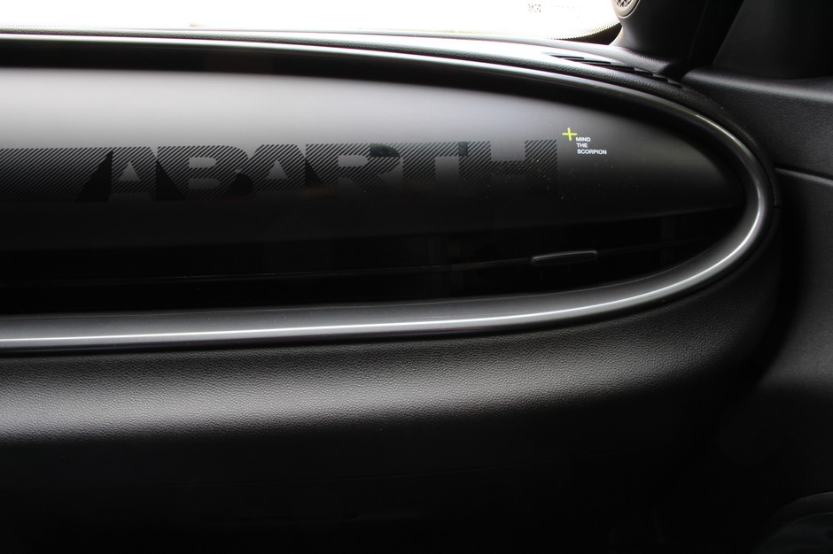 Abarth 600e Scorpionissima