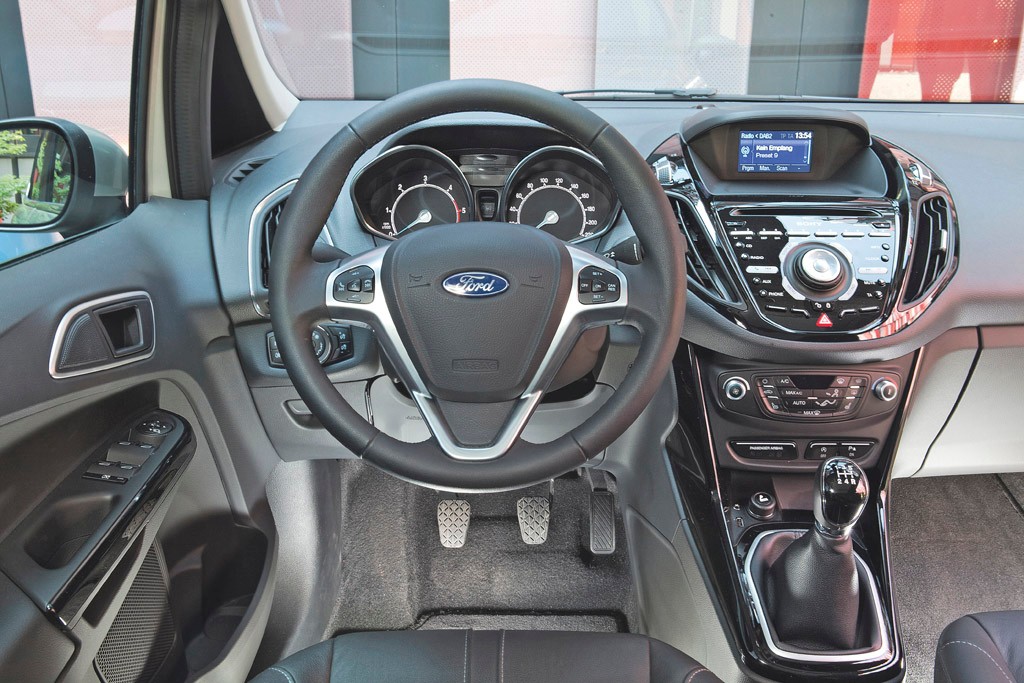 Ford B-max kontra Opel Meriva: miejskie vany dla rodziny