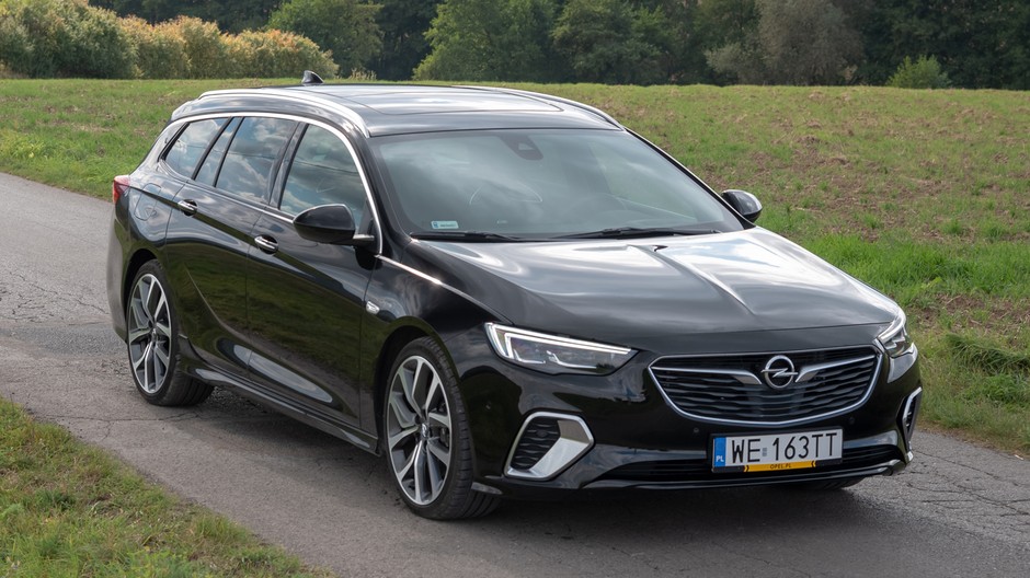Opel Insignia Sports Tourer GSi | Test