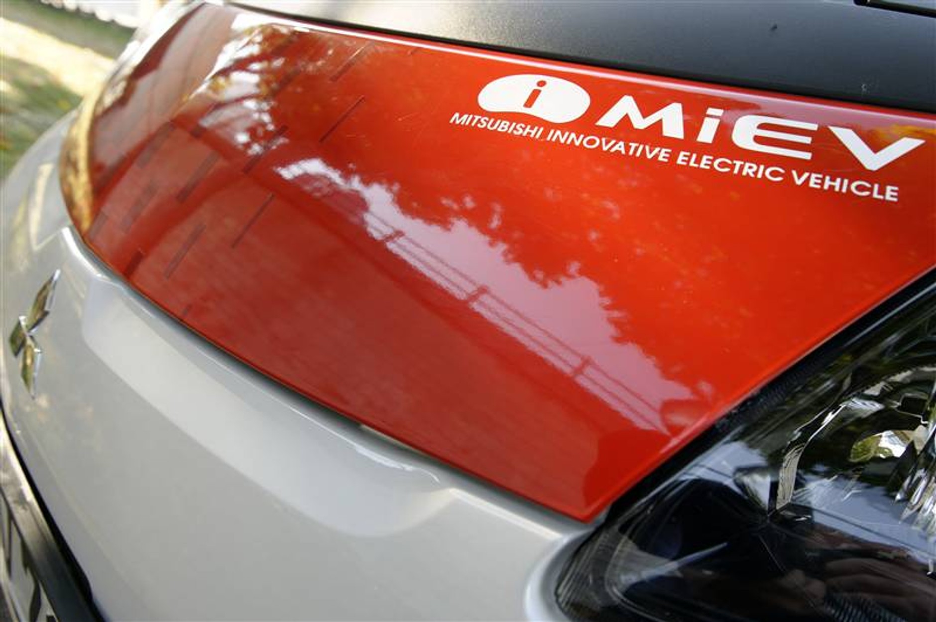 EVER - MONACO 2010: europejska prezentacja ekologicznych technologii Mitsubishi