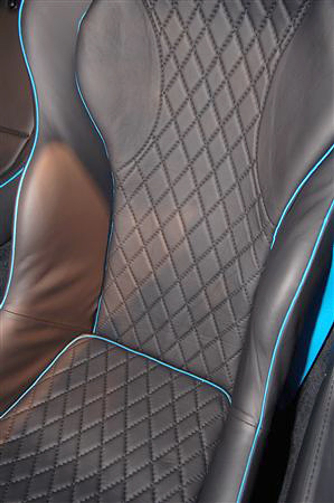 IAA Frankfurt 2007: Wiesmann GT MF5 – coupe z silnikiem BMW M5