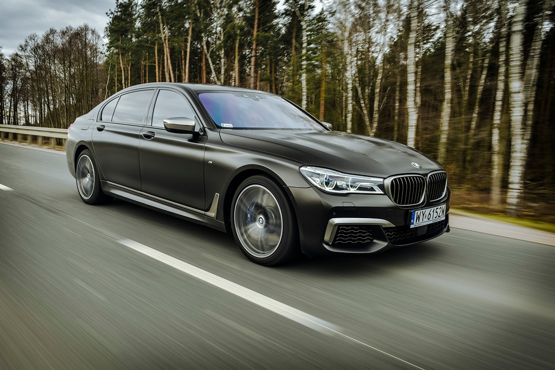 BMW M760Li