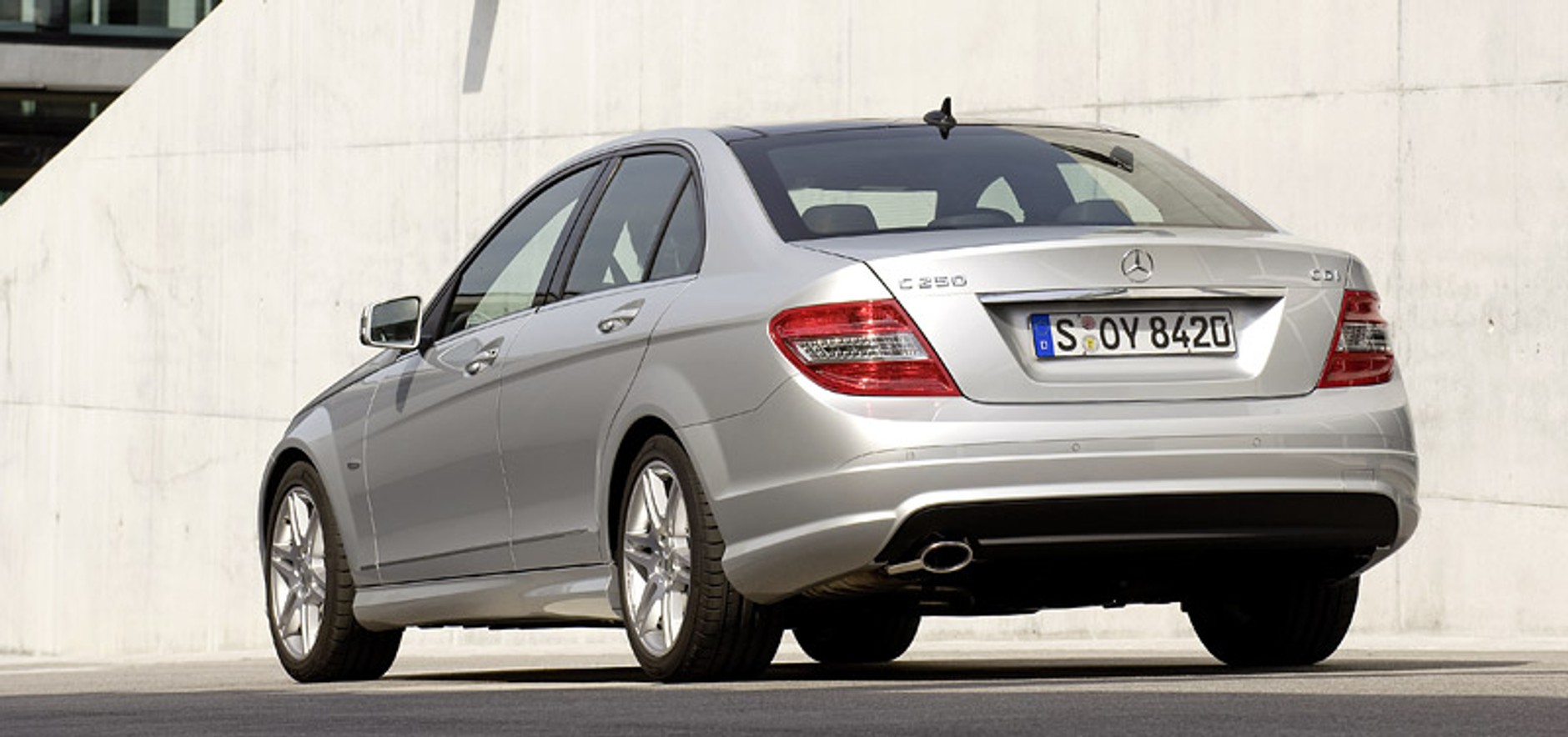 Paryż 2008: Mercedes-Benz C 250 CDI BlueEFFICIENCY – 4 cylindry, 500 Nm, 5,2 l/100 km