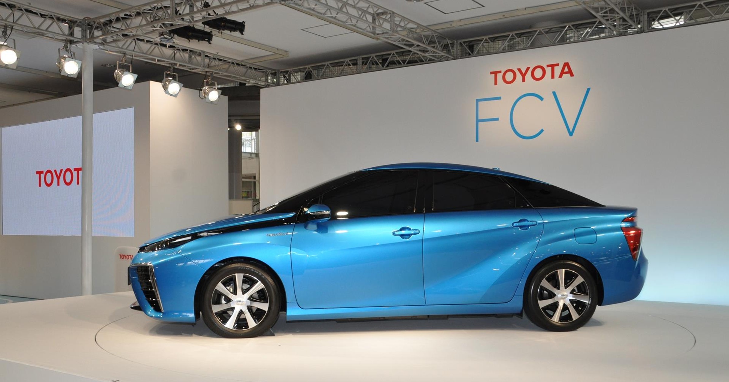 Toyota FCHV