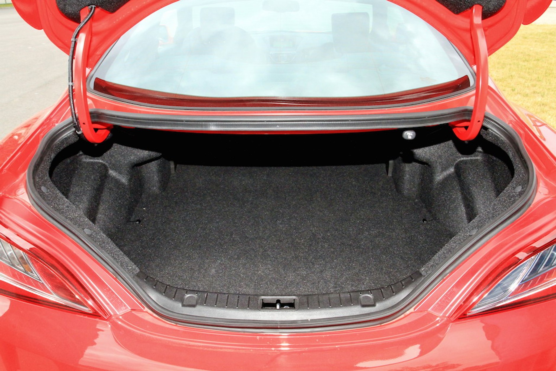 Hyundai Genesis 3.8 V6