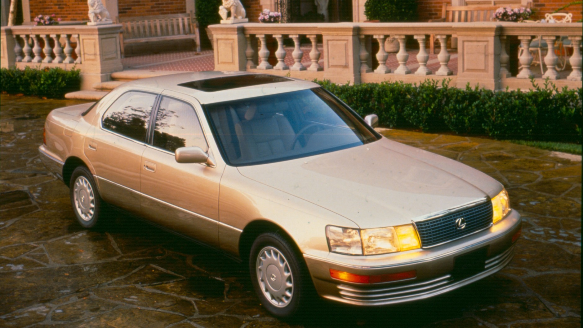 Lexus LS I