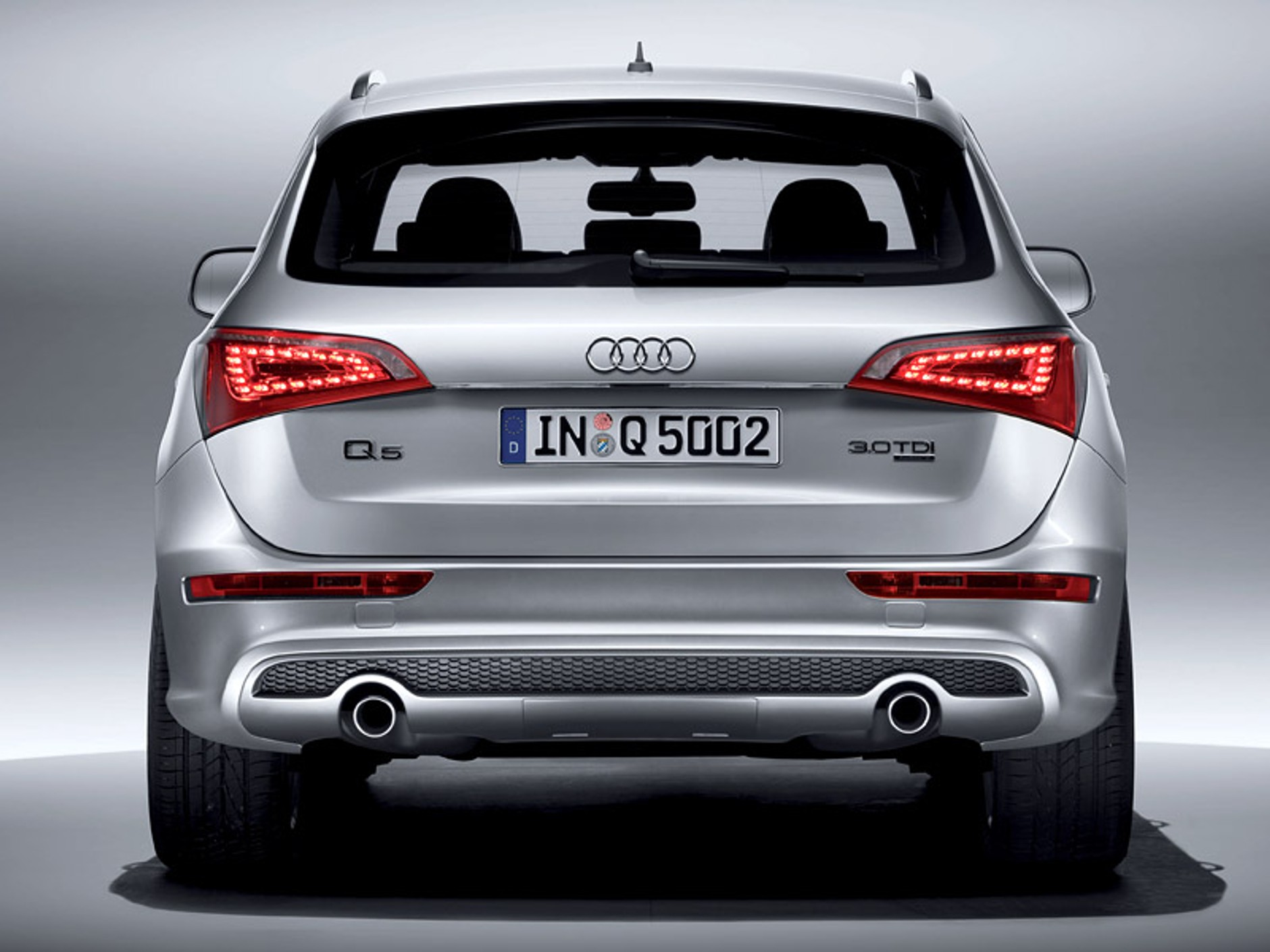 Audi Q5 S-line: nowy SUV w sportowym dresie