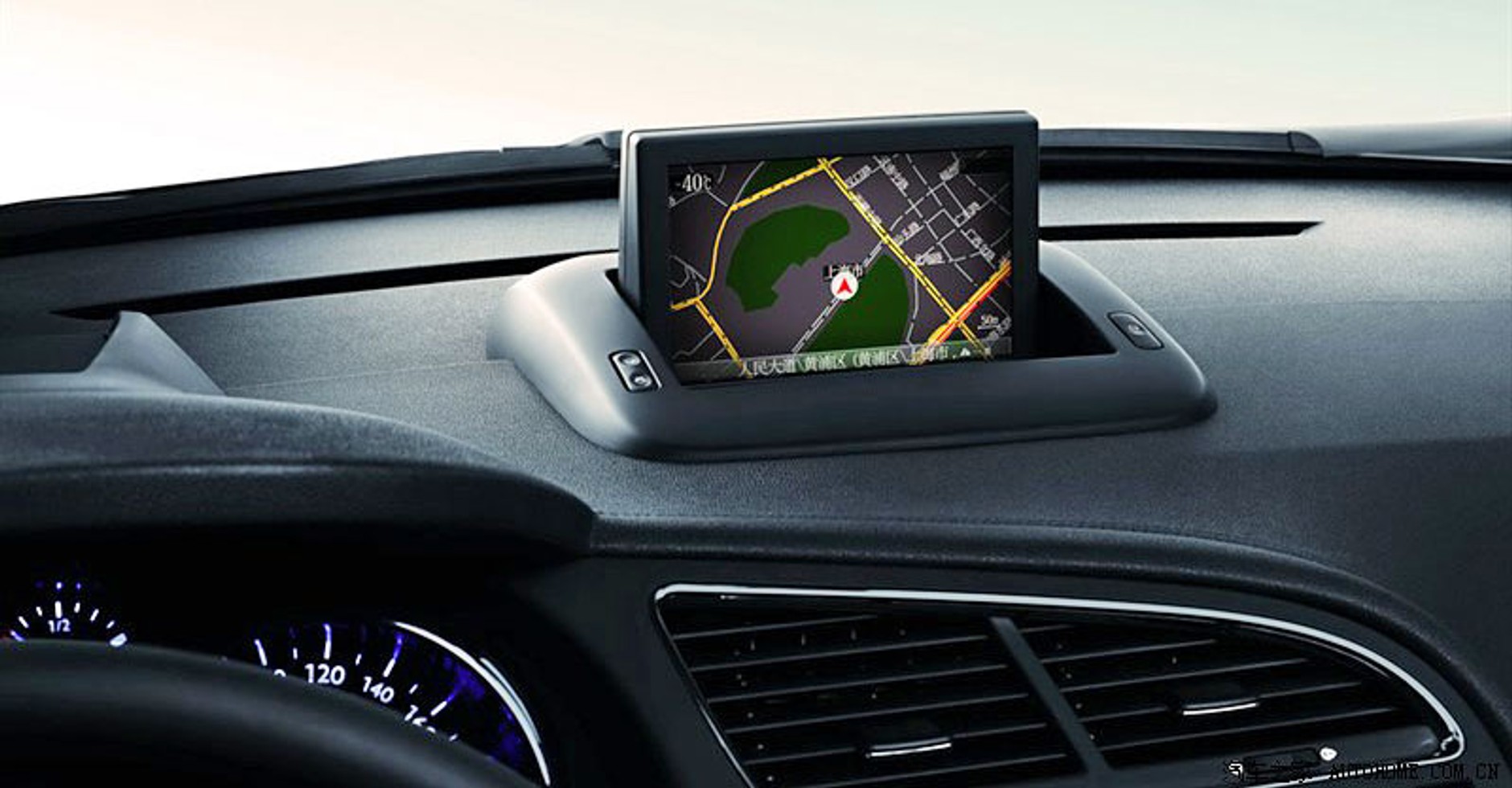 Zmodernizowany Peugeot 3008 w Kantonie