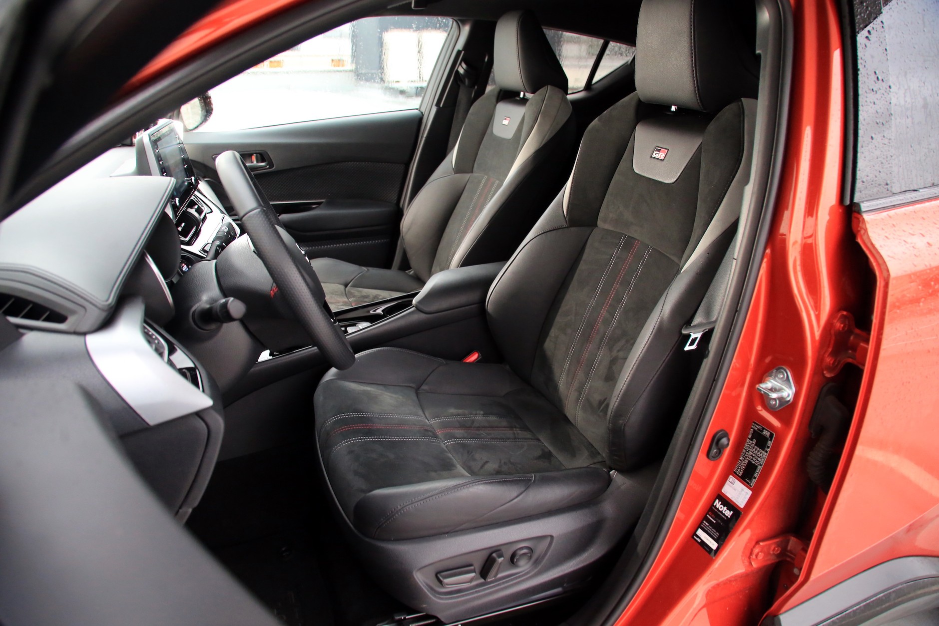 Toyota C-HR GR Sport 2.0 Hybrid (2021 r., 1. generacja, lifting)