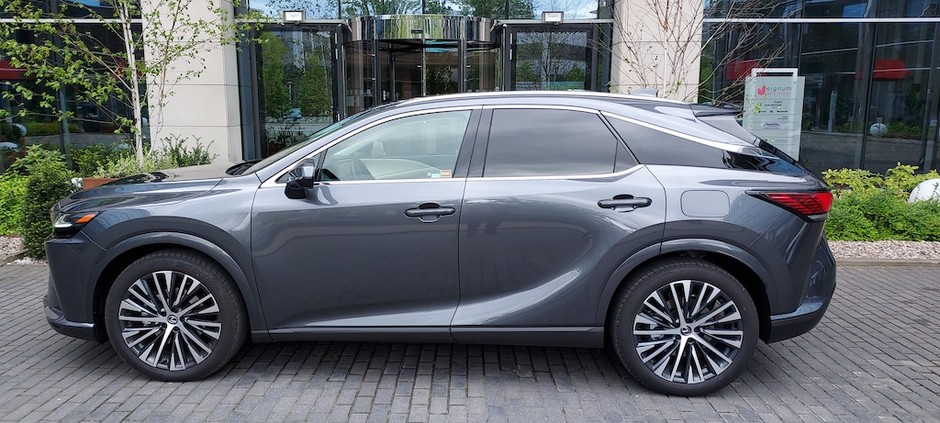 Lexus RX 450h+
