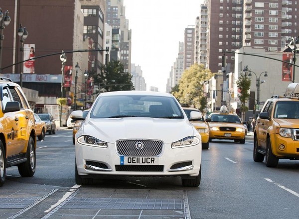 Jaguar XF Diesel w podróży przez USA