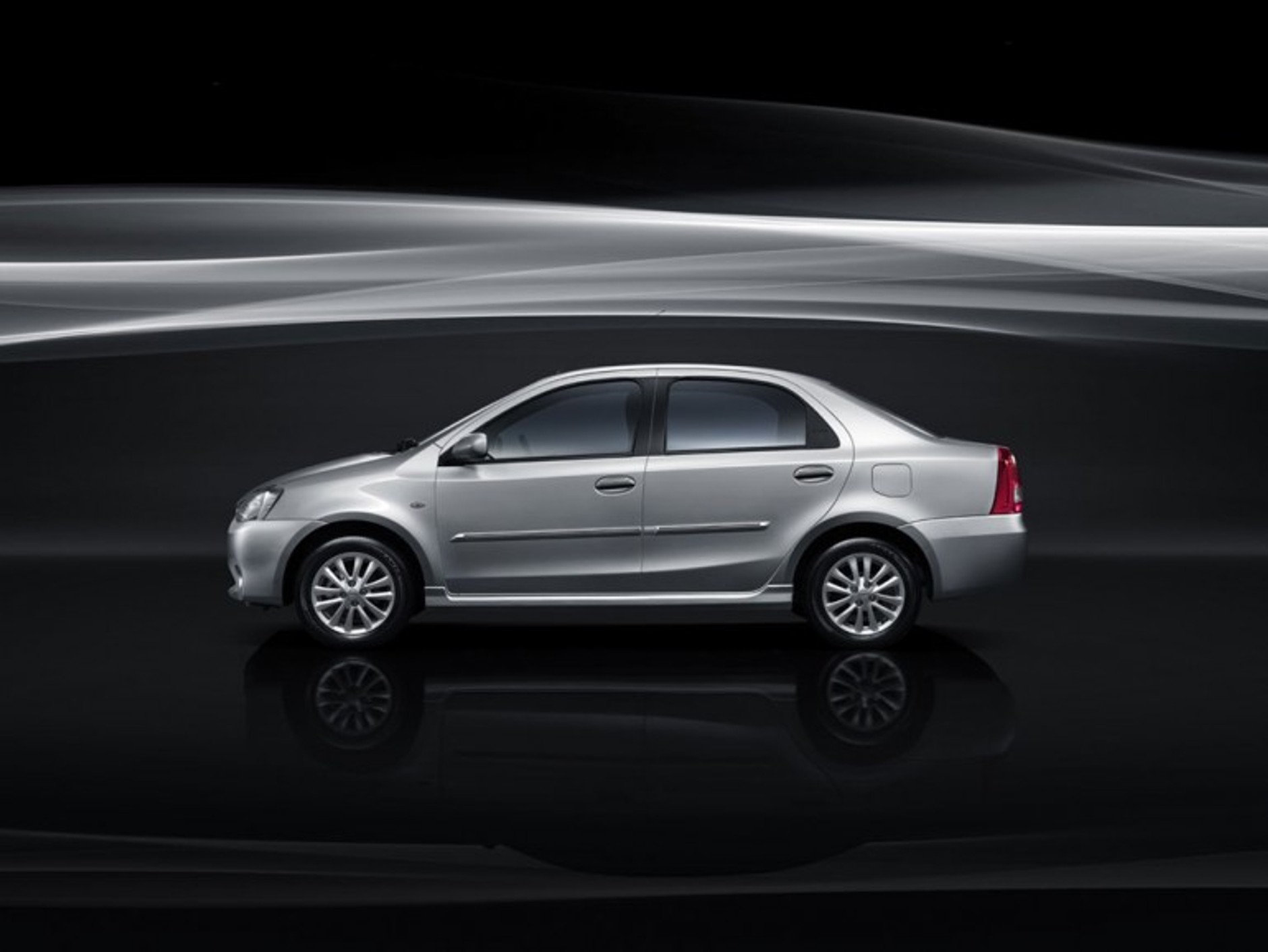 Toyota Etios – malusieńki prezenciulek od giganta