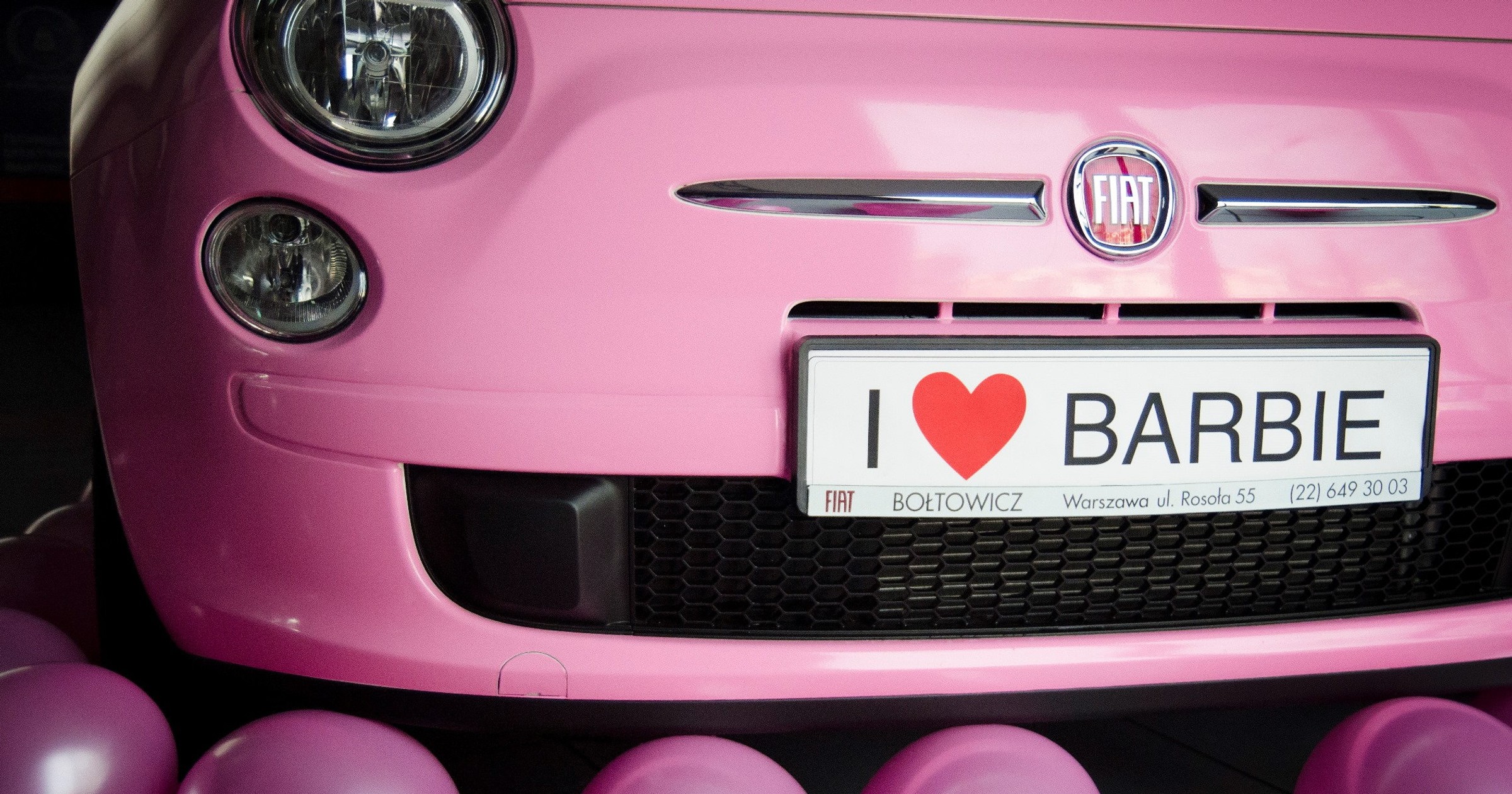 Różowy Fiat 500 od Barbie