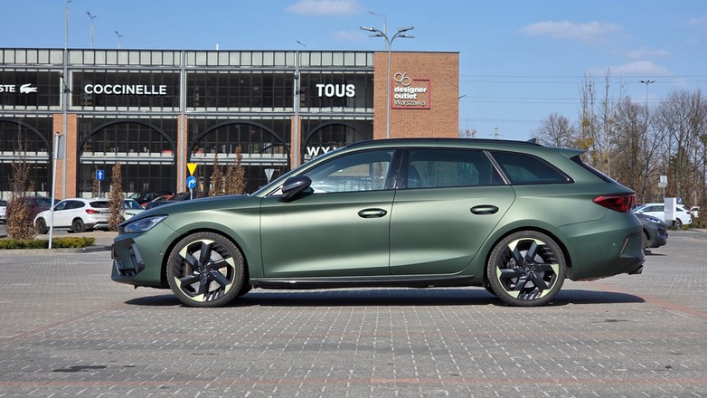 Cupra Leon Sportstourer VZ Tribe Edition