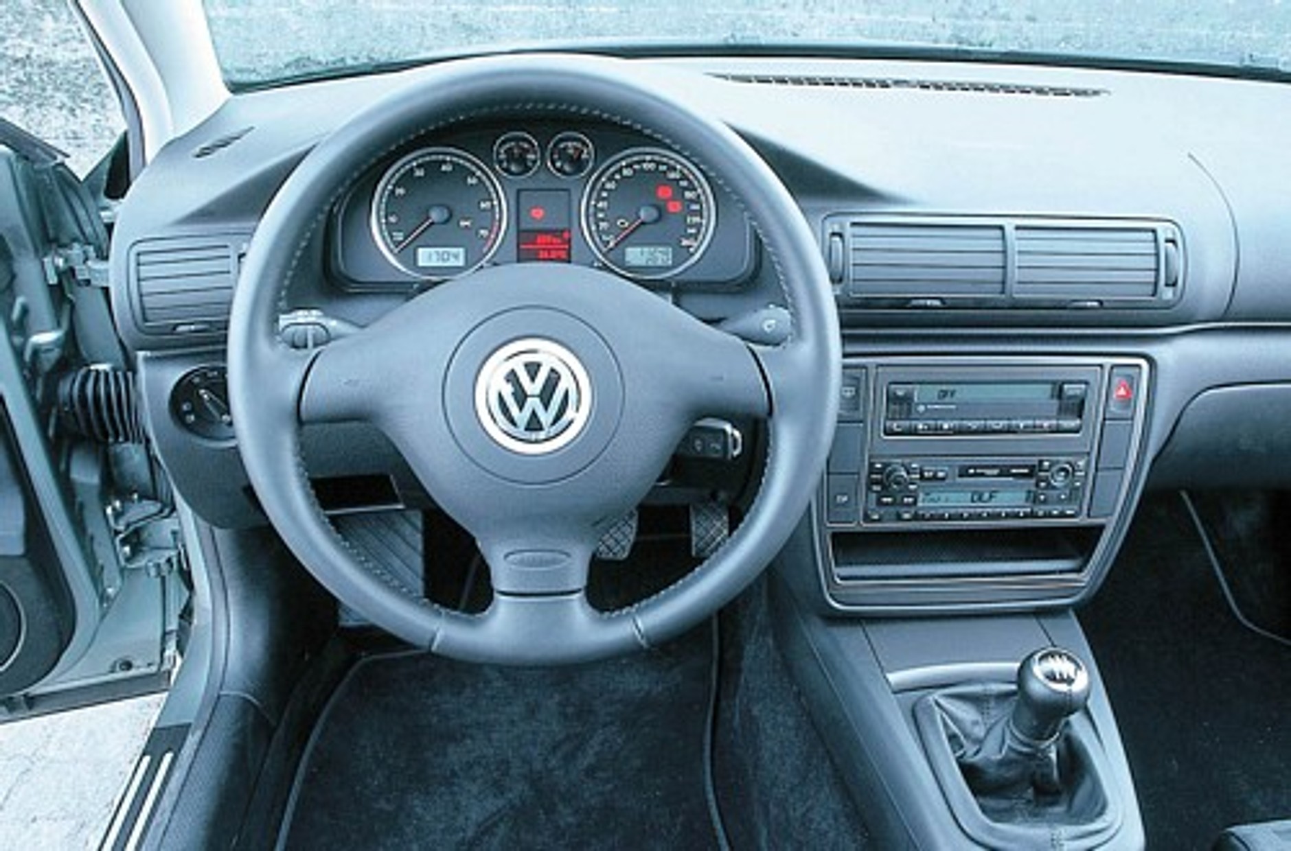 W światłach rampy...