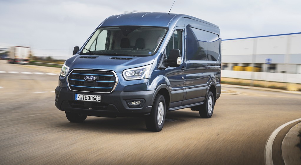 Ford E-Transit 1 generacja 2022 (Ford Pro)