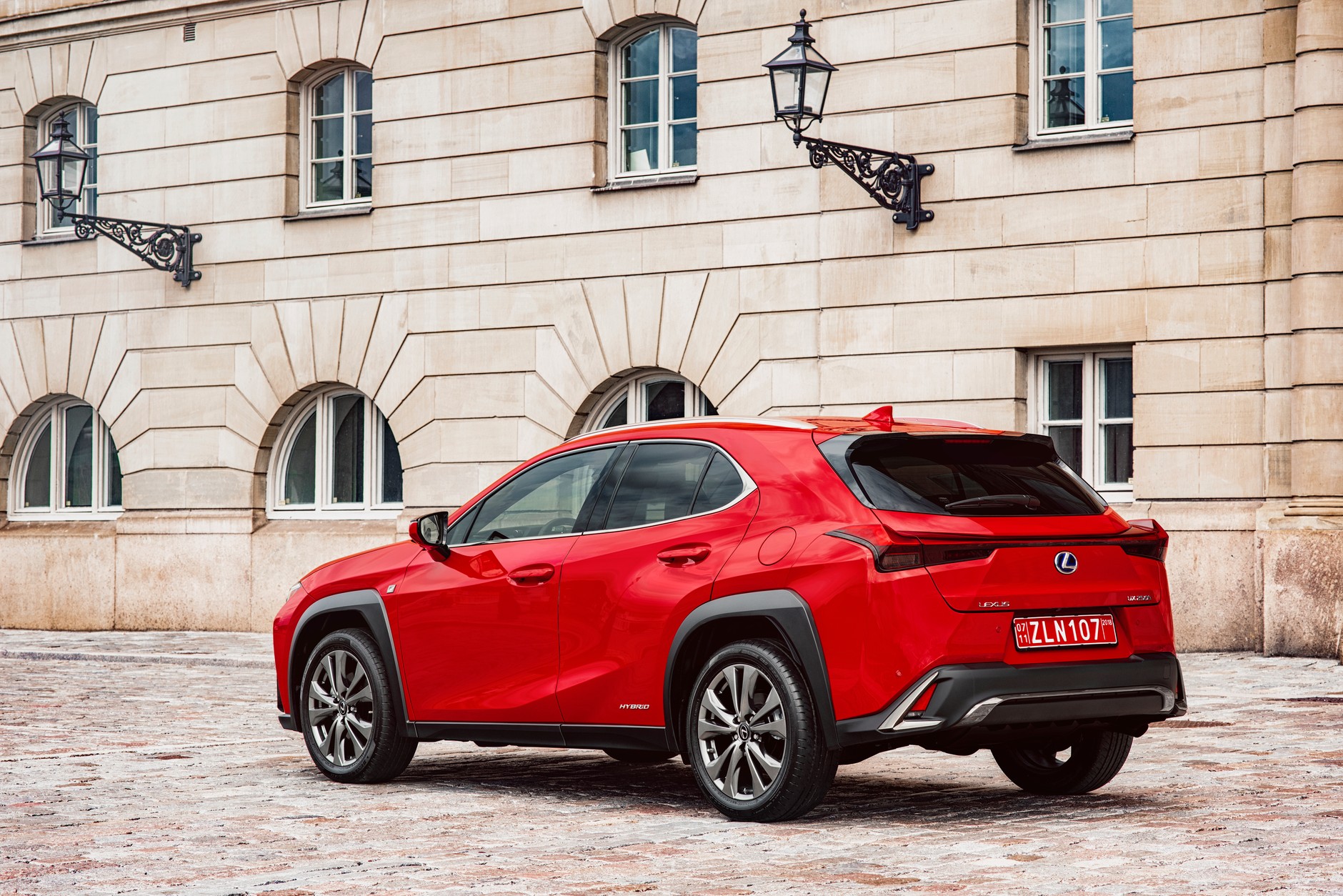 Lexus UX 250h