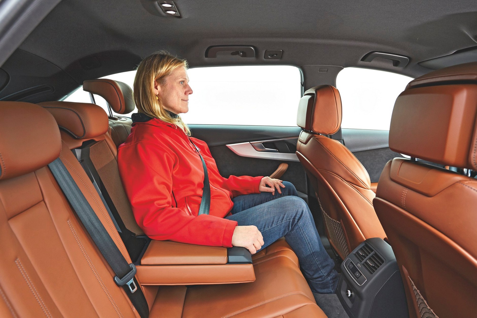 Benzynowe kombi z klasą - Audi A4 Avant 2.0 TFSI i Mercedes C 200 T