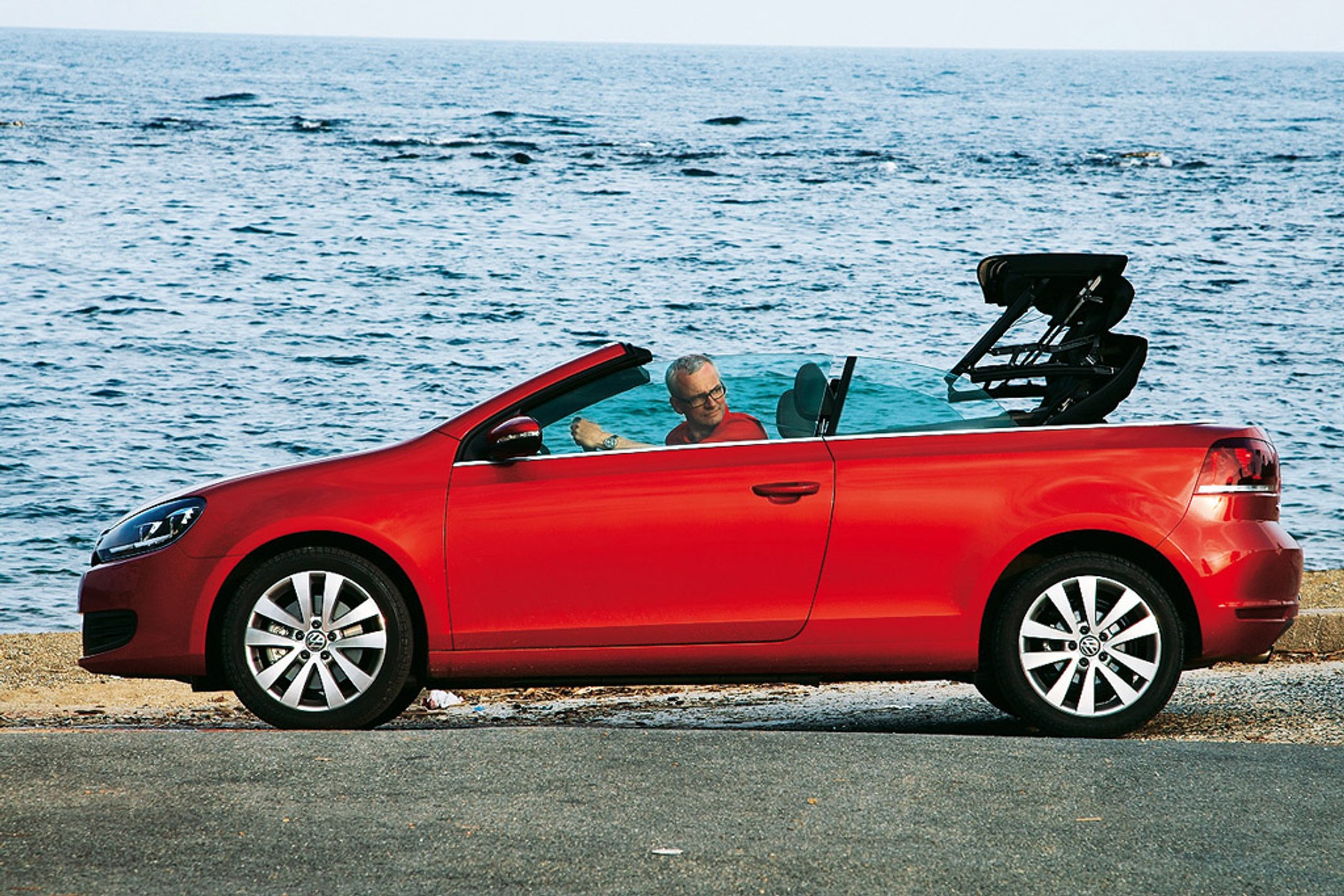 Volkswagen Golf Cabrio: ładny i praktyczny