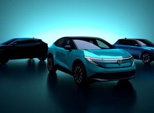 Nissan ogłasza następne cięcia. To był katastrofalny rok dla japońskiego producenta