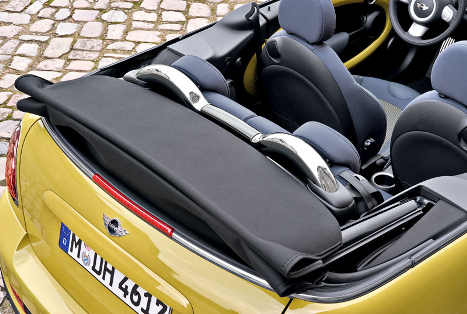 Detroit 2009: premiera światowa Mini Cabrio