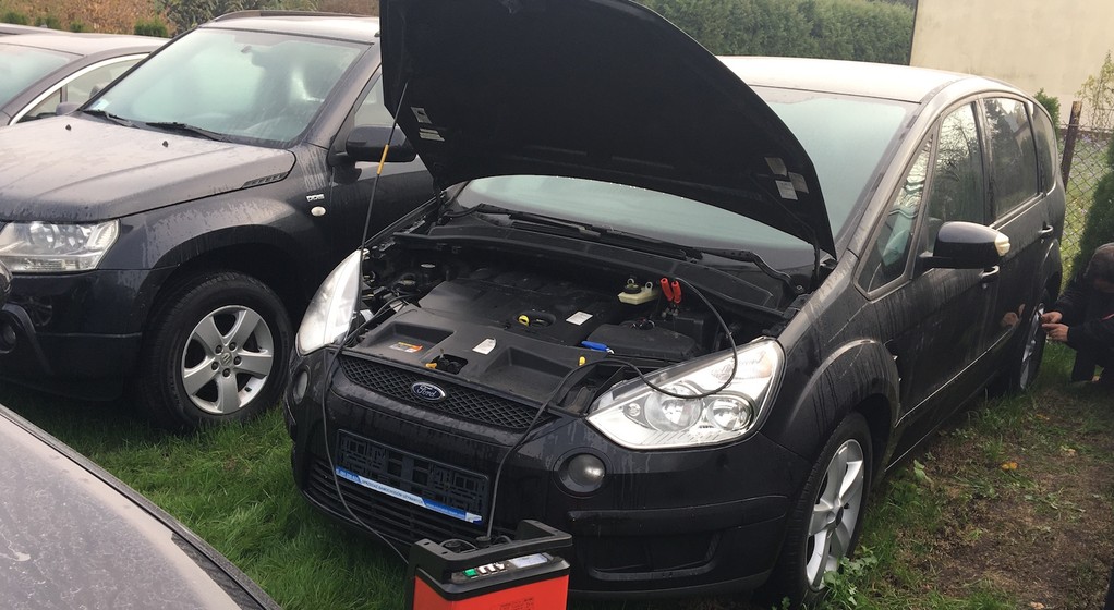 Ford S-Max 2.0 TDCi: auto z ogłoszenia