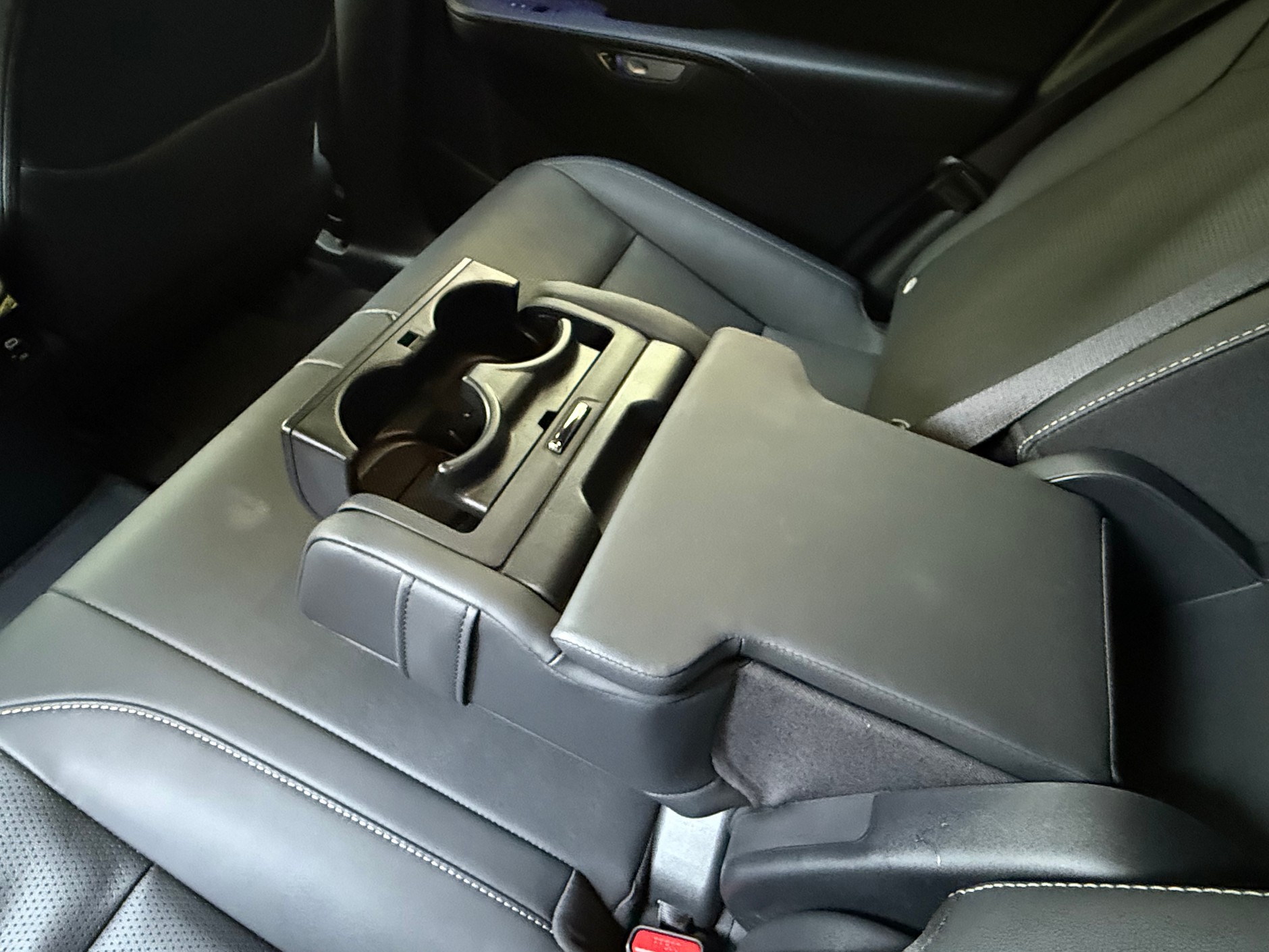 Lexus RX 450H+ F Sport Design