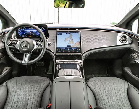 Mercedes EQE