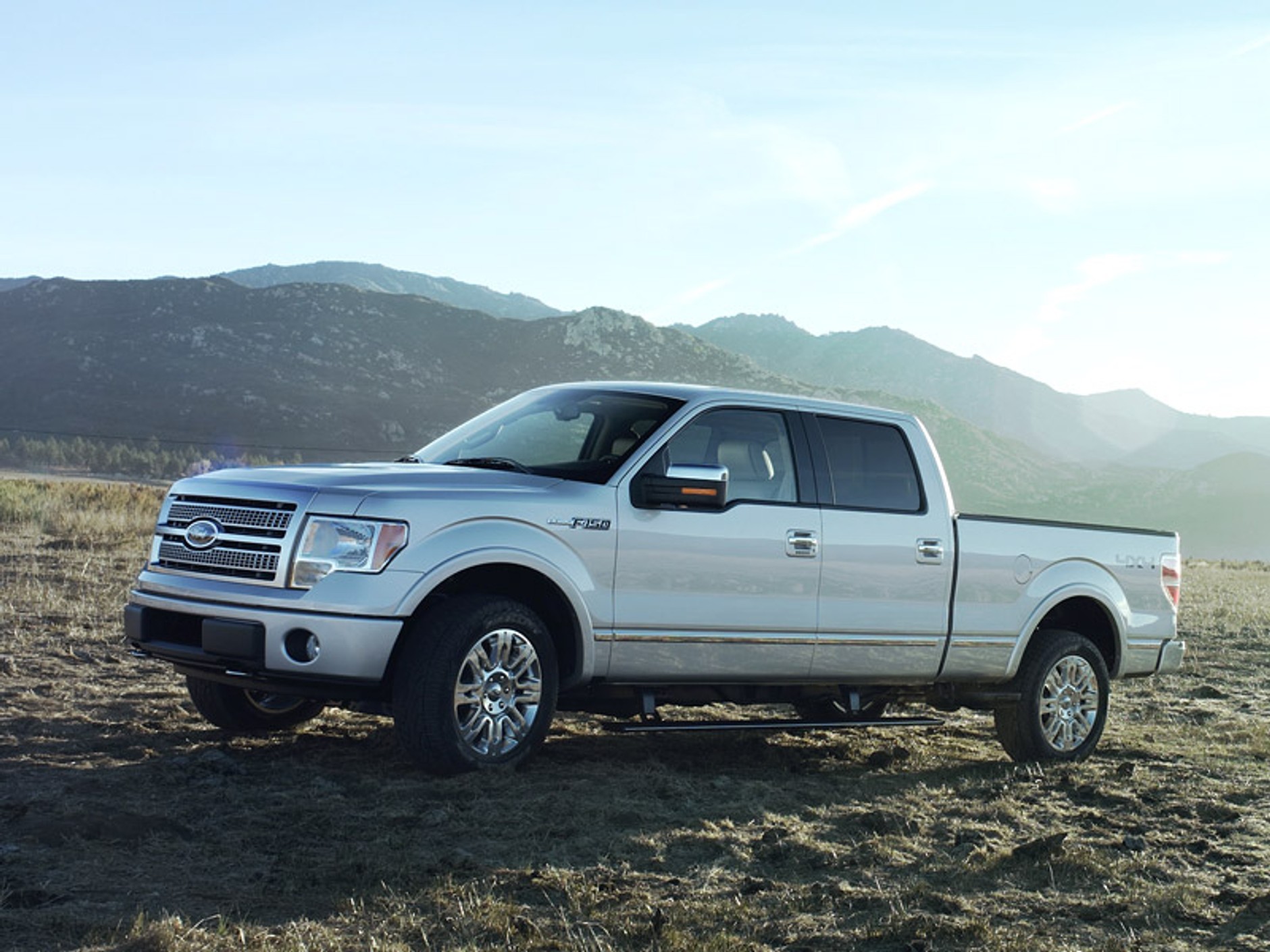 Ford F-150: legendarny pickup z nową twarzą (+ wideo)