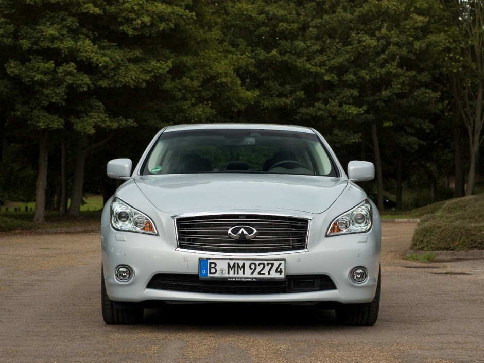 Infiniti M35h GT: szybki, ekonomiczny i luksusowy