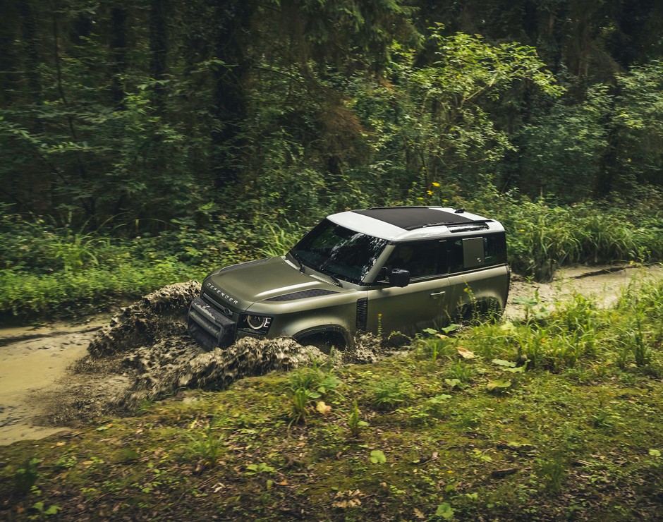 Land Rover Defender