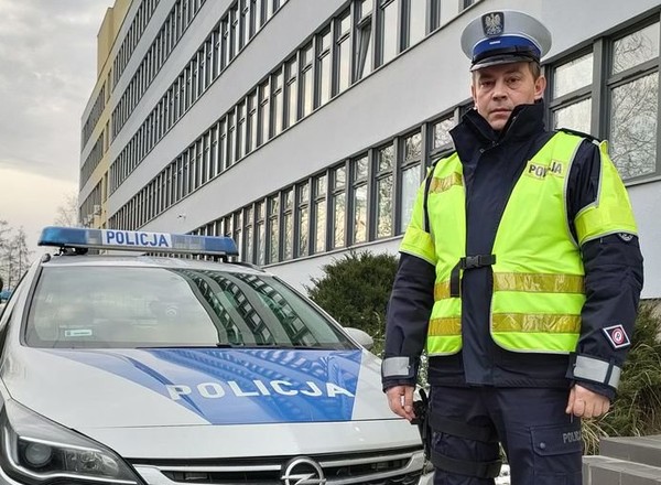 Do policjantów podbiegł roztrzęsiony mężczyzna. Wszyscy zapamiętają to do końca życia