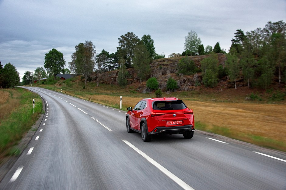 Lexus UX 250h