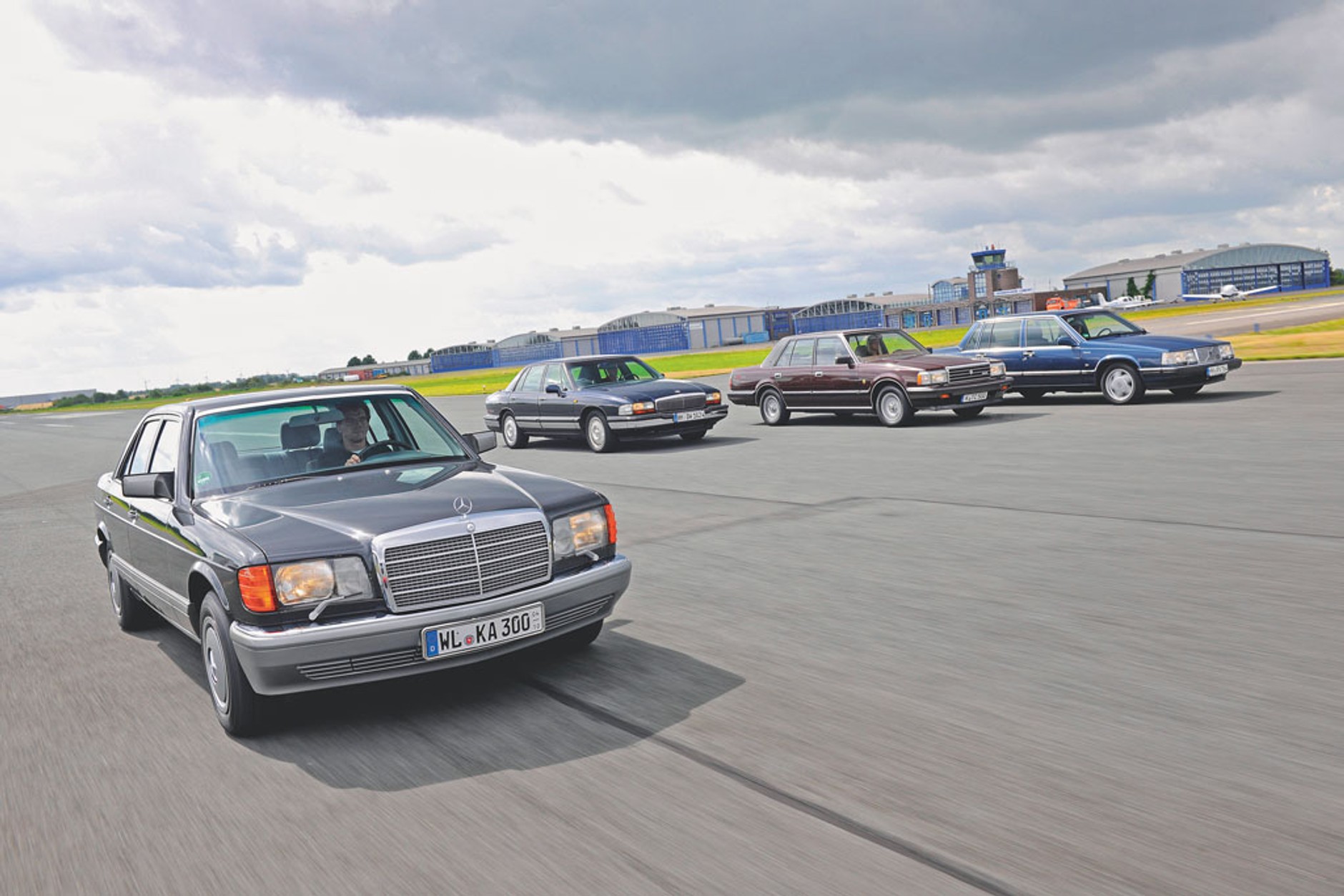 Szpan czy biznes? Porównanie limuzyn klasy wyższej