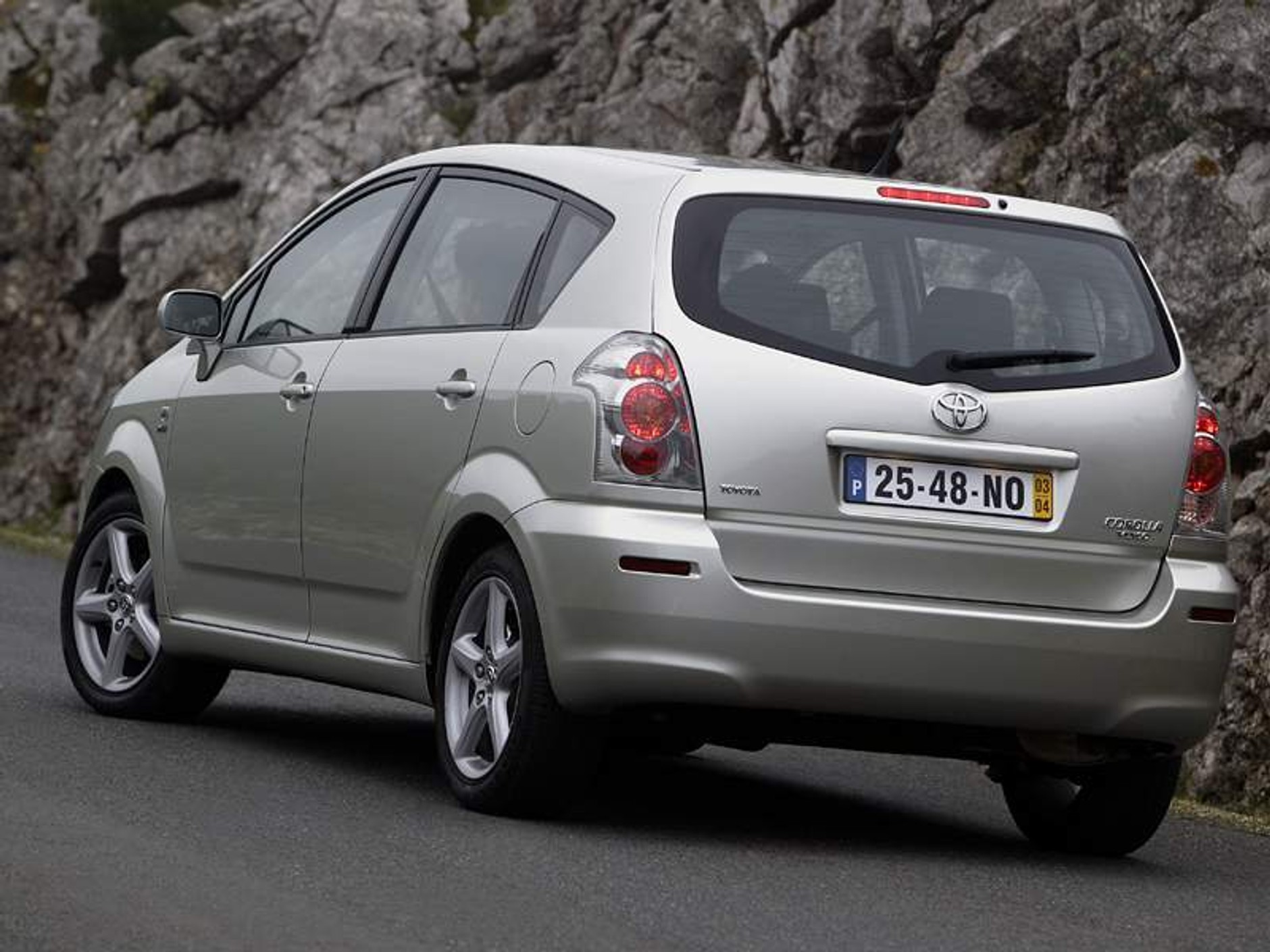 Auto Bild TÜV Report 2009 (auta 2-3 letnie): Toyota Corolla Verso na czele
