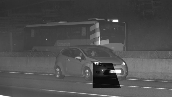 Kierowca Forda dostał 960 euro mandatu za przekroczenie prędkości o 7 km na godz. Wszystko przez pomyłkę urządzenia