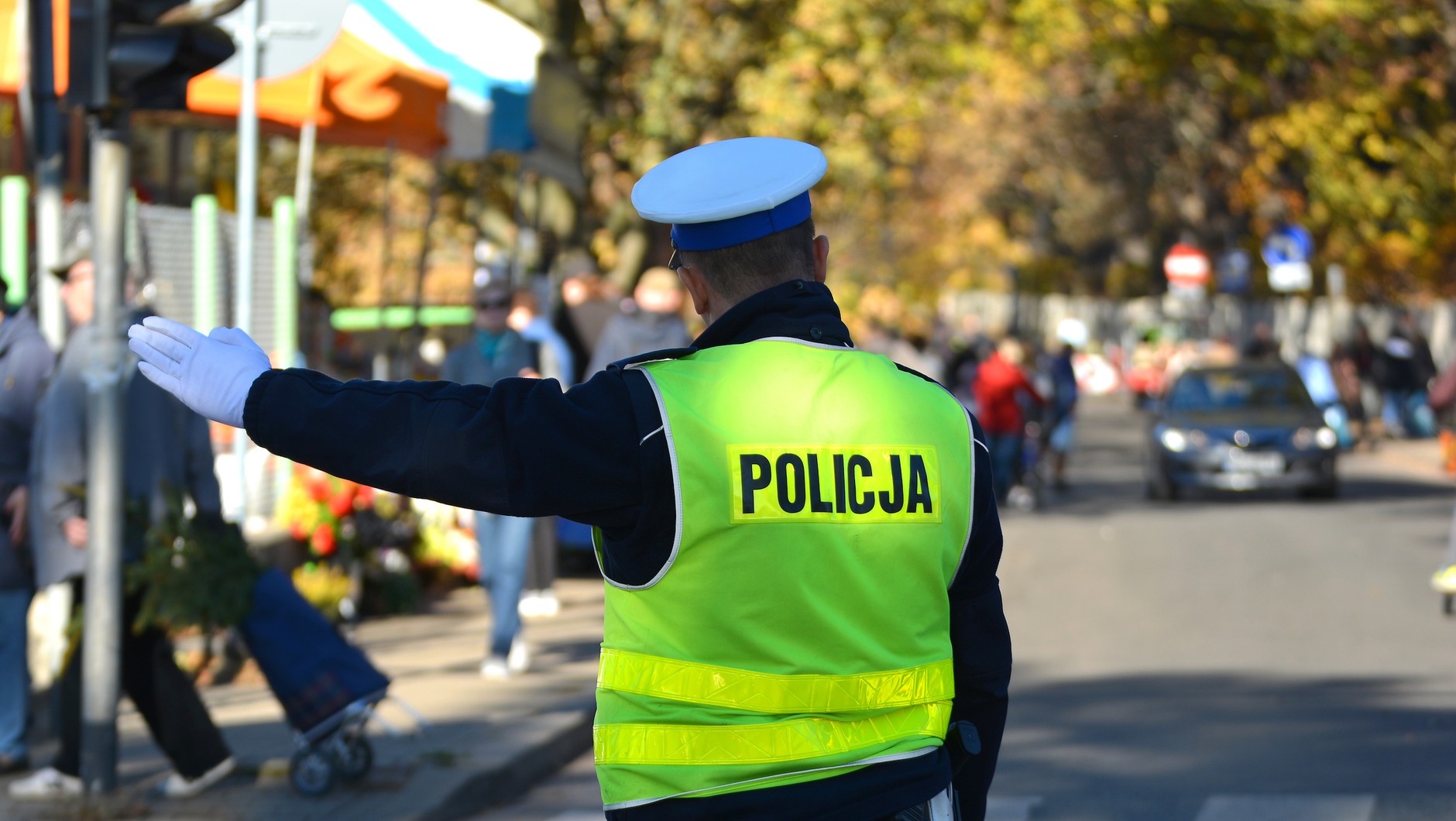 Kierowanie ruchem przez policjanta