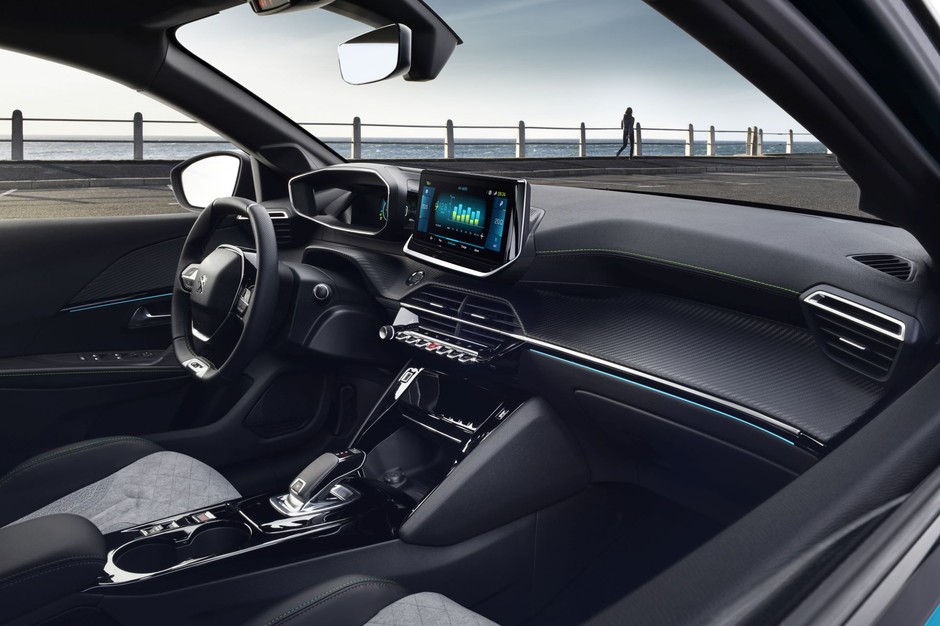 Peugeot-e208