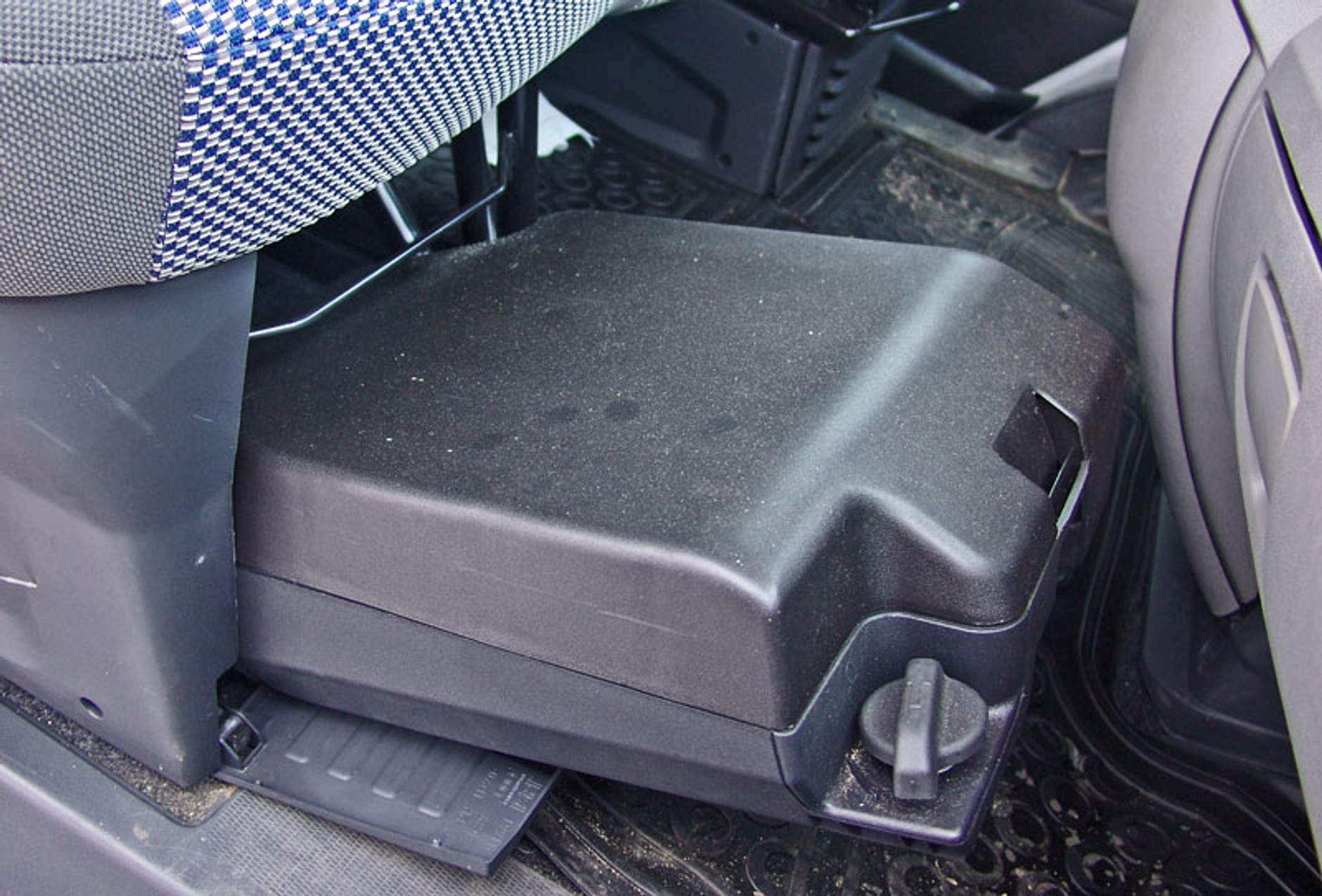 Citroën Jumper 2,2 HDi 120 Kombi: mały autobus i ciężarówka