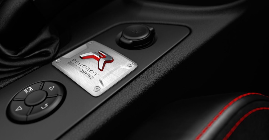 Peugeot RCZ R