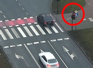 Tak dron poluje na kierowców. Bydgoska policja pokazała nagranie