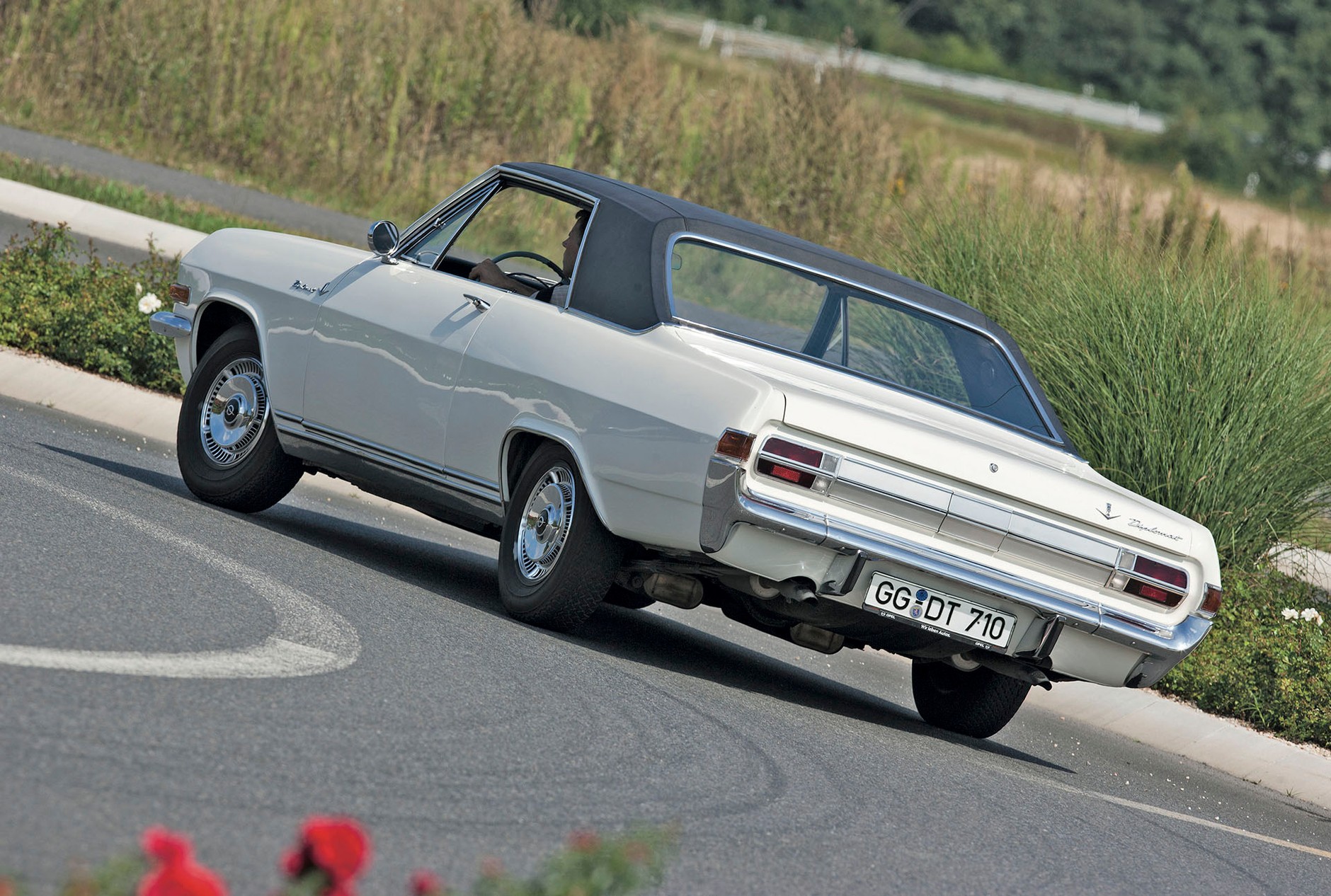 Opel Diplomat V8 - niemiecki dyplomata