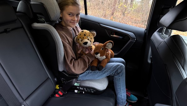 Wypróbowałem nowy fotelik dla starszaków – z polskiej fabryki i z górnej półki. Jest różnica?