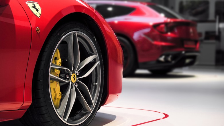 Salon Ferrari w Moskwie