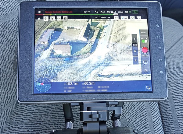 Dron policji wisiał nad skrzyżowaniem. 39 mandatów za ignorowanie znaku "stop"