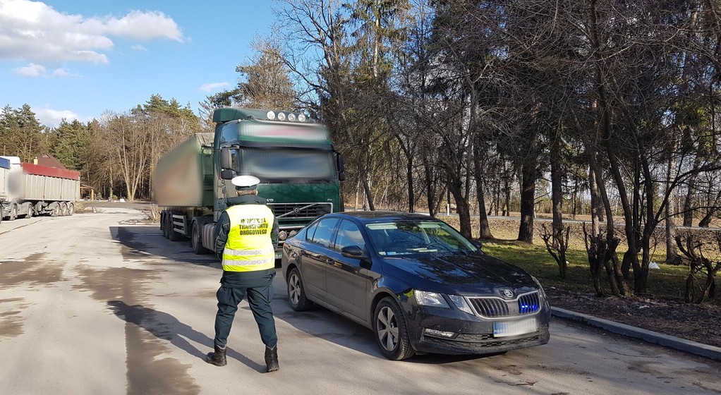 Kontrola ITD zakończyła się niecodziennym znaleziskiem. W kabinie znaleziono ciekawy woreczek