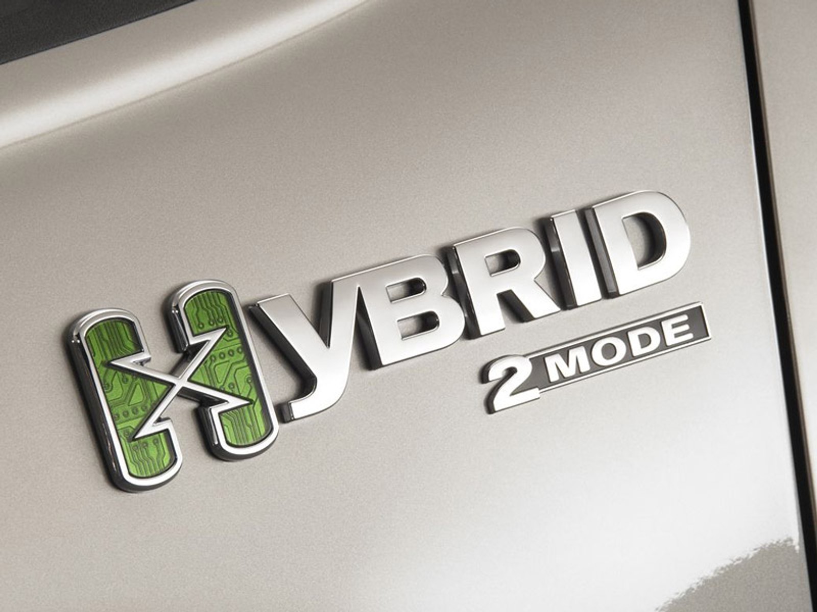 Chicago 2008: GMC Sierra Hybrid – oszczędny full-size pickup dla USA