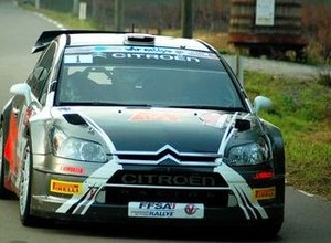 Rallye du Var 2012: Kubica na drzewie i w płomieniach