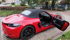 Urząd skarbowy sprzedaje Porsche, Harleya-Davidsona i Polarisa. Ceny są kuszące